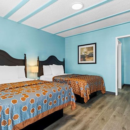 Rodeway Inn & Suites North Hollywood Burbank Airport - Universal Area Los Angeles Luaran gambar