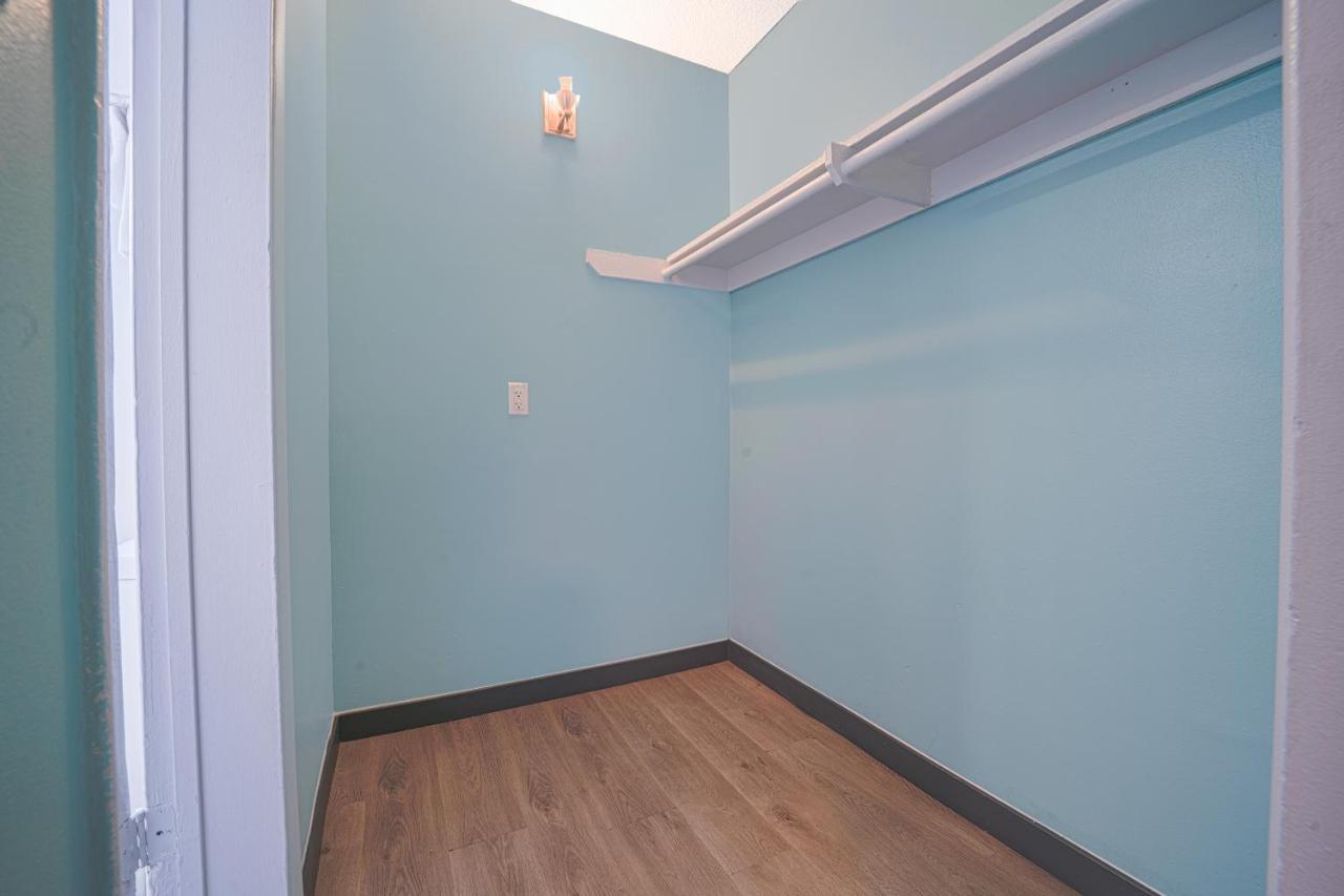 Rodeway Inn & Suites North Hollywood Burbank Airport - Universal Area Los Angeles Luaran gambar
