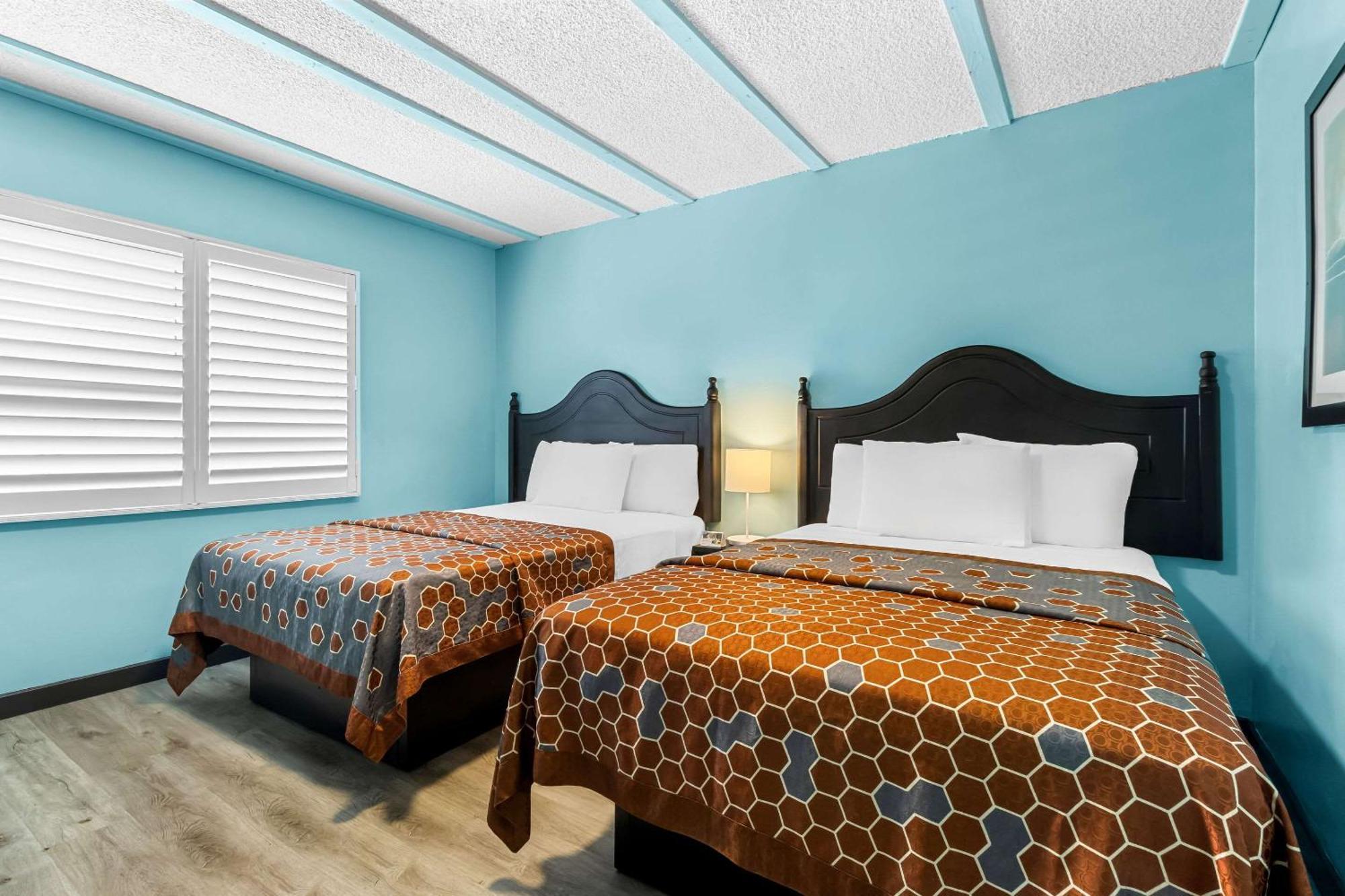 Rodeway Inn & Suites North Hollywood Burbank Airport - Universal Area Los Angeles Luaran gambar