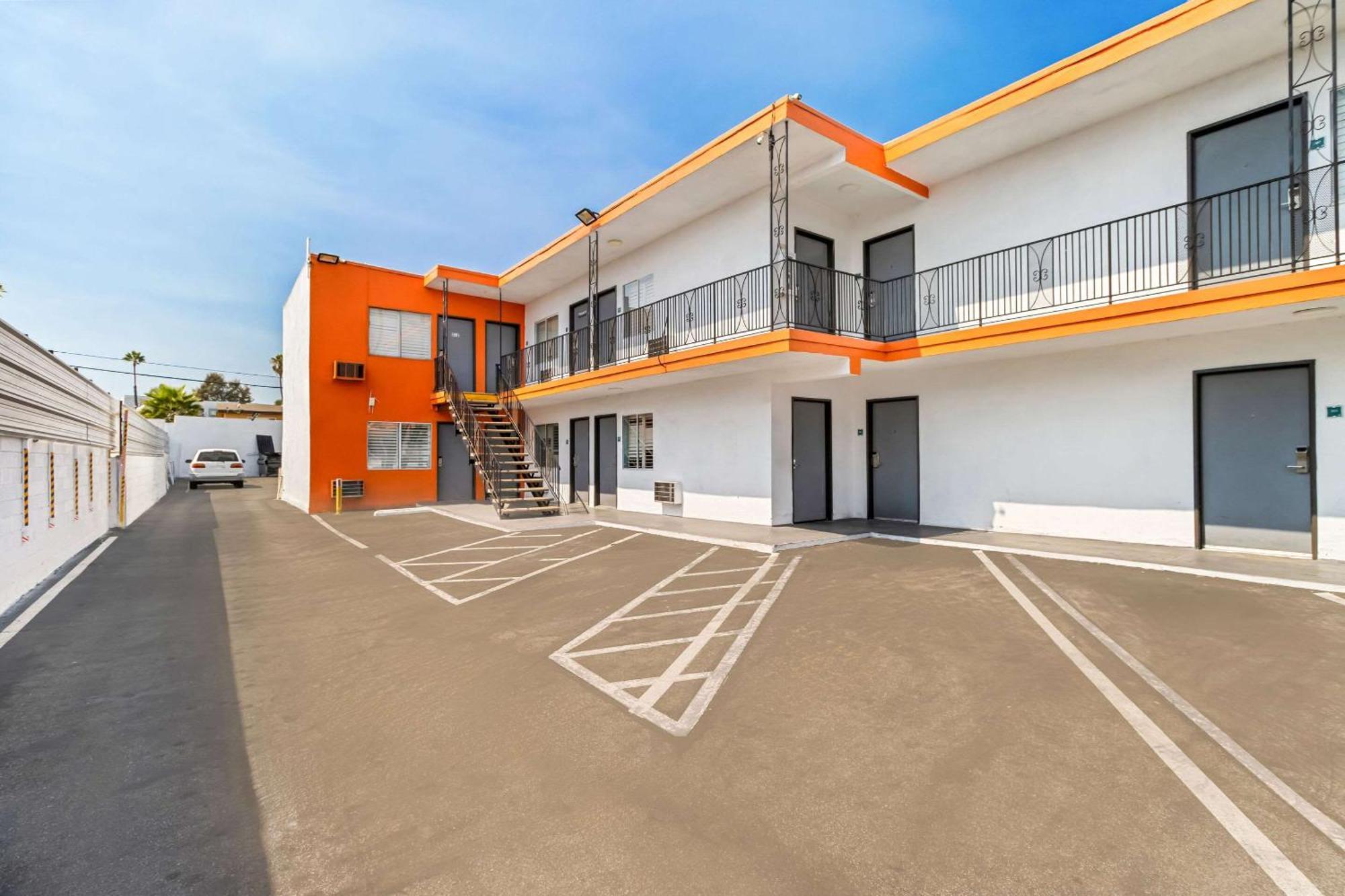 Rodeway Inn & Suites North Hollywood Burbank Airport - Universal Area Los Angeles Luaran gambar